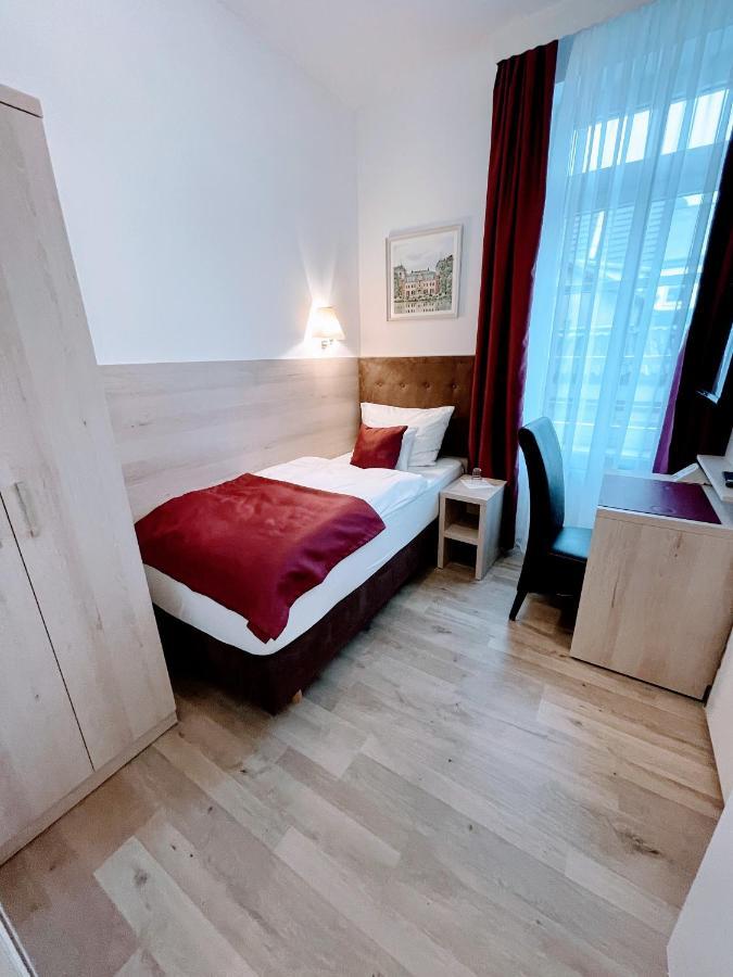 Das Hotel Krone Кёнигсвинтер Экстерьер фото